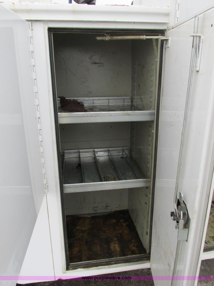 image for item F4393 2004 Ford F550 Super Duty service truck