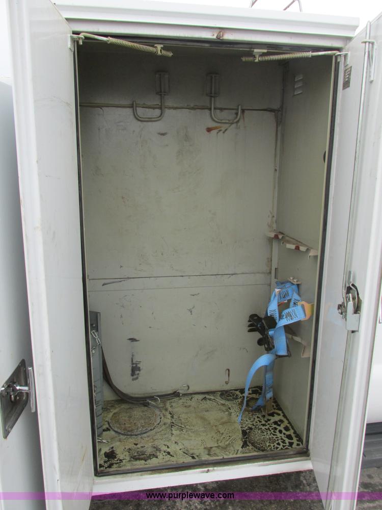 image for item F4393 2004 Ford F550 Super Duty service truck