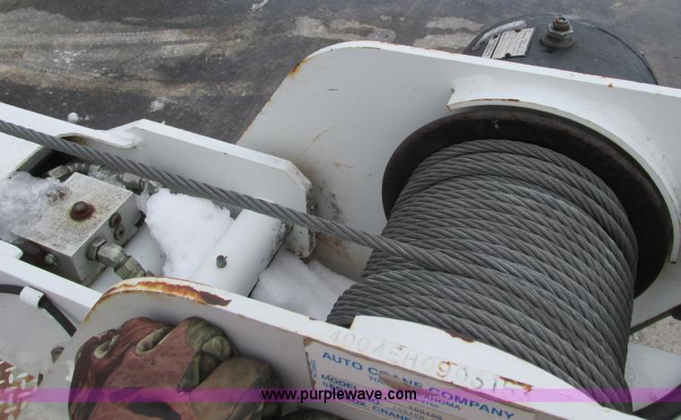 image for item F4393 2004 Ford F550 Super Duty service truck