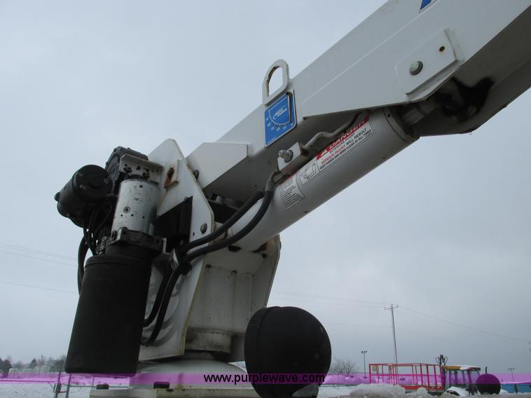 image for item F4393 2004 Ford F550 Super Duty service truck