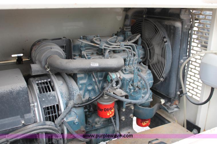 image for item W9462 2007 Terex Amida AL4000 light tower/generator