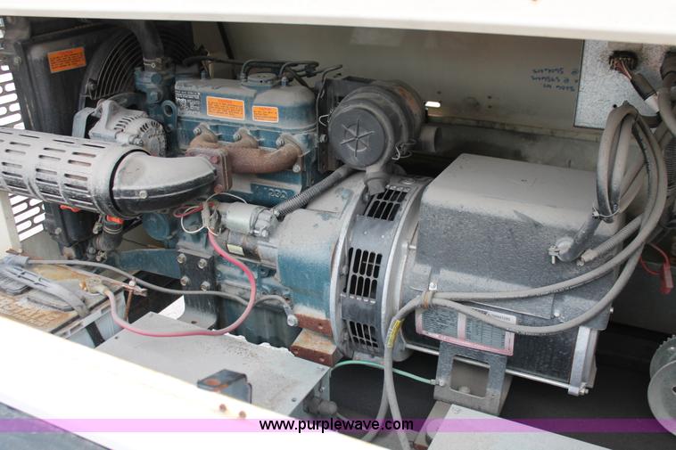 image for item W9462 2007 Terex Amida AL4000 light tower/generator