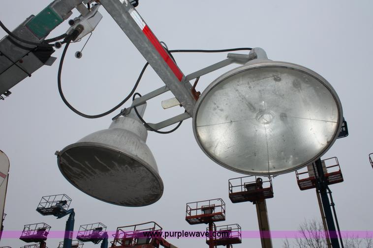 image for item W9462 2007 Terex Amida AL4000 light tower/generator