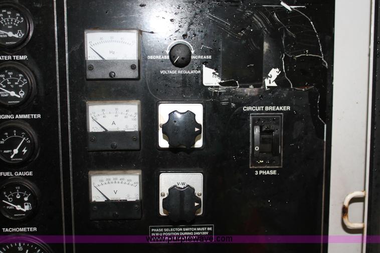 Multi Quip Whisperwatt 25 portable generator in East Chicago, IN | Item