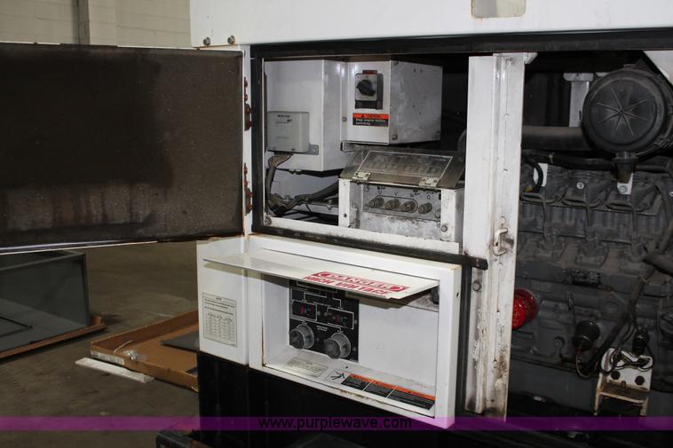 image for item W9464 Multi Quip Whisperwatt 25 portable generator