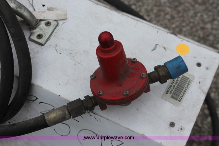 image for item W9475 LB White Tradesman 400 construction heater