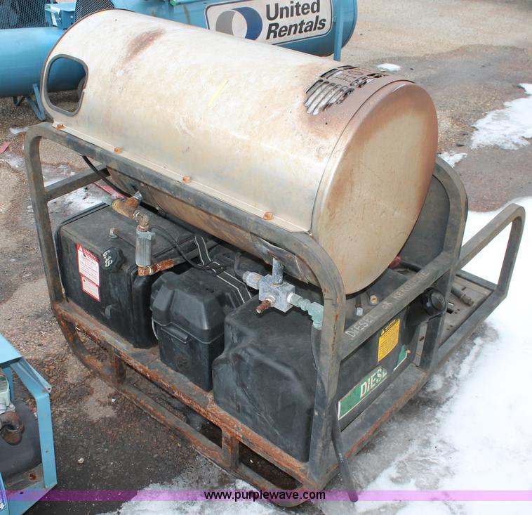 image for item W9478 Karcher SSG-503537E hot water pressure washer