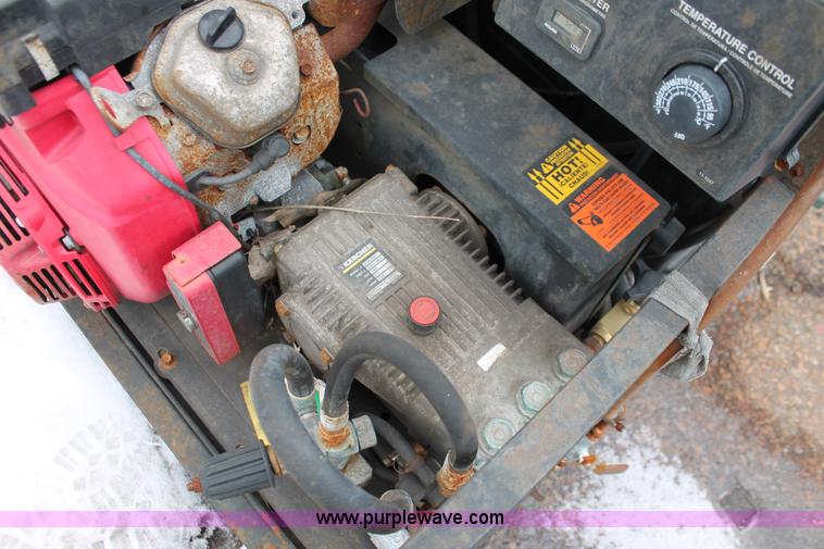 image for item W9478 Karcher SSG-503537E hot water pressure washer