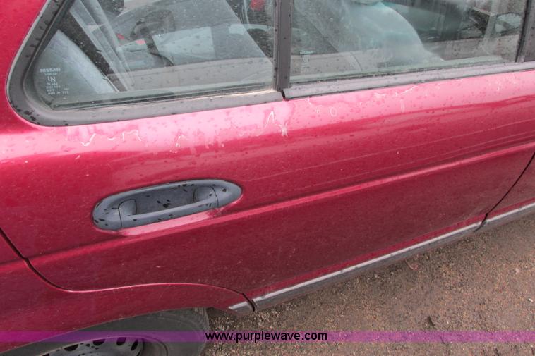 image for item AG9976 1994 Nissan Sentra Limited Edition