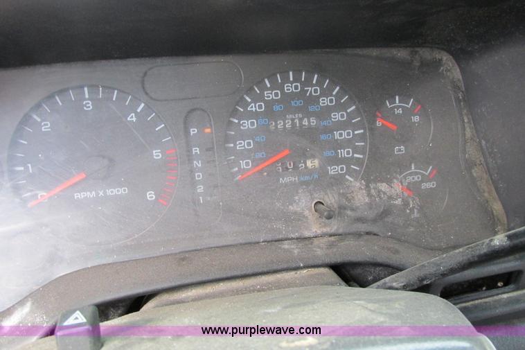 image for item AG9977 1997 Dodge Ram 1500 ST Club Cab pickup truck