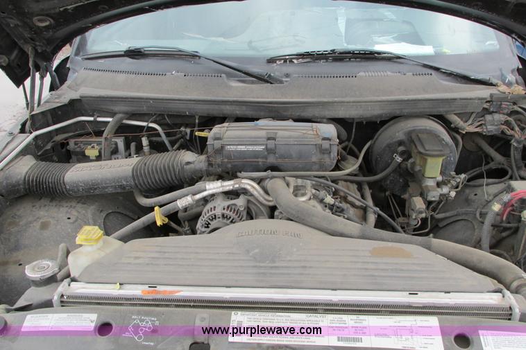 image for item AG9977 1997 Dodge Ram 1500 ST Club Cab pickup truck