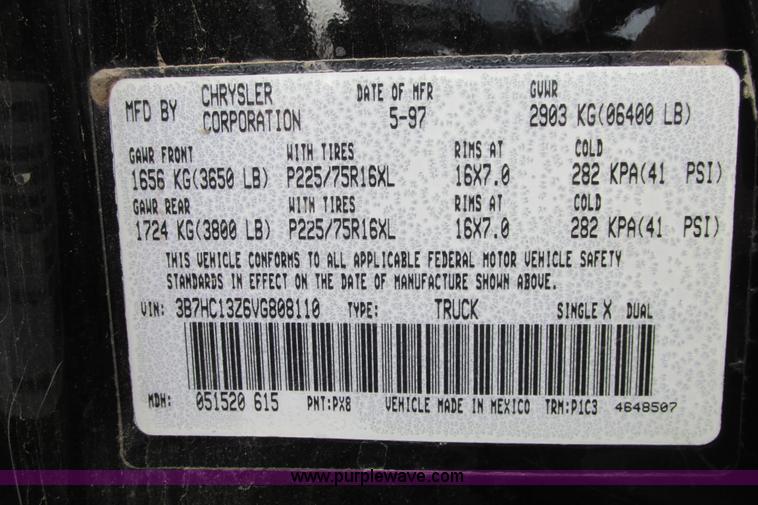 image for item AG9977 1997 Dodge Ram 1500 ST Club Cab pickup truck