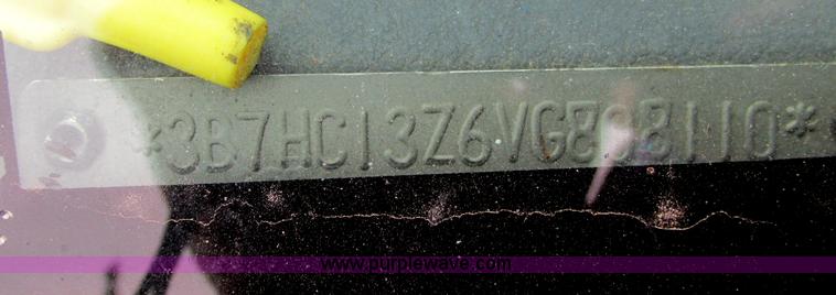 image for item AG9977 1997 Dodge Ram 1500 ST Club Cab pickup truck