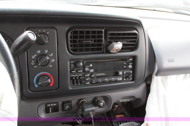 image for item AG9980 1998 Dodge Durango SLT SUV