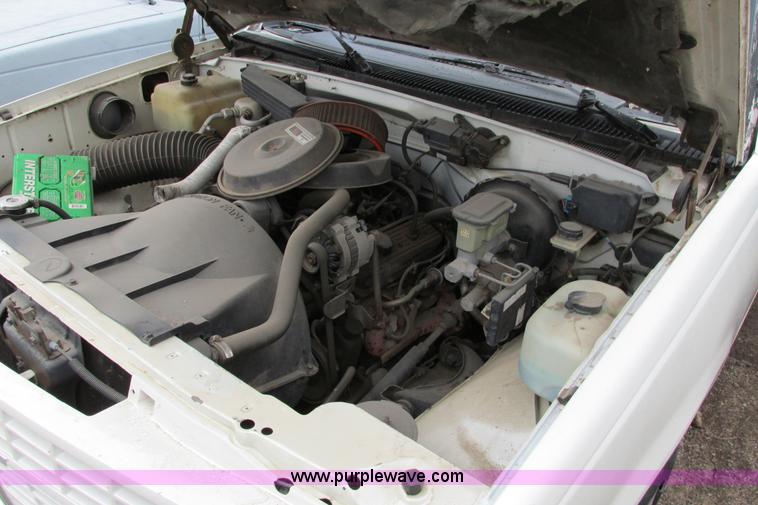 image for item AG9982 1989 Chevrolet 1500 pickup truck