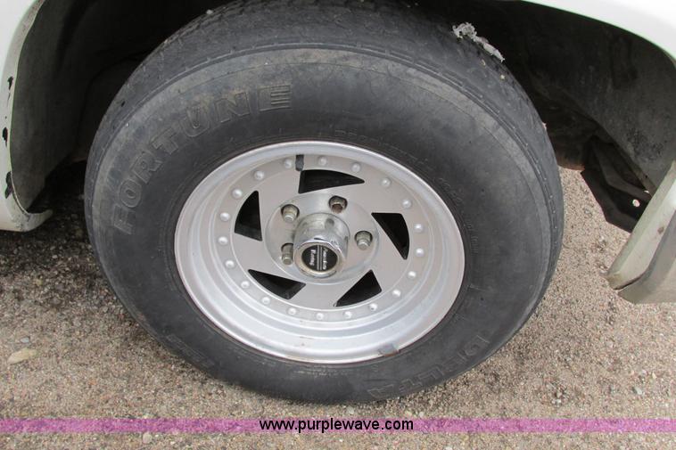 image for item AG9982 1989 Chevrolet 1500 pickup truck