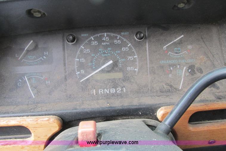 image for item AG9996 1994 Ford Econoline E150 conversion van