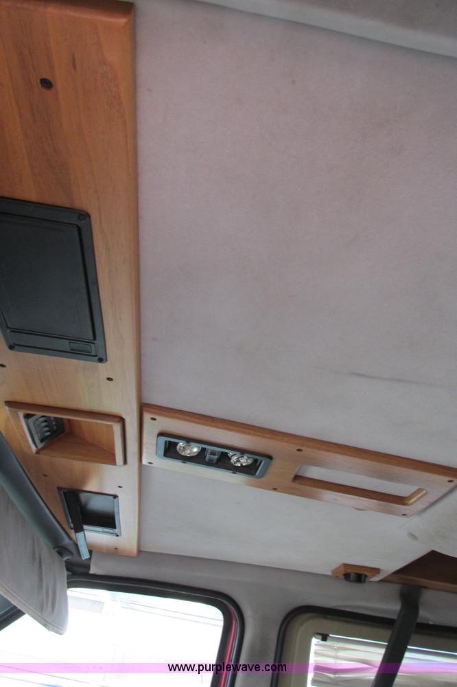 image for item AG9996 1994 Ford Econoline E150 conversion van