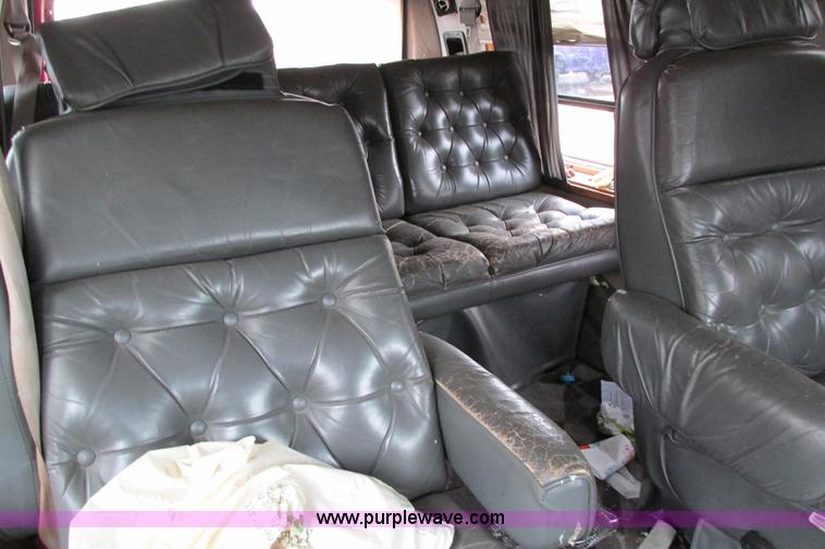 image for item AG9996 1994 Ford Econoline E150 conversion van