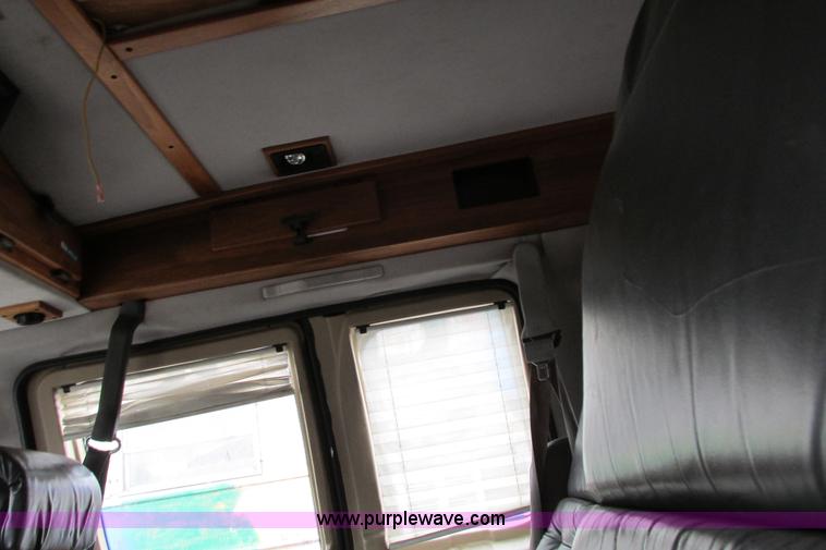 image for item AG9996 1994 Ford Econoline E150 conversion van