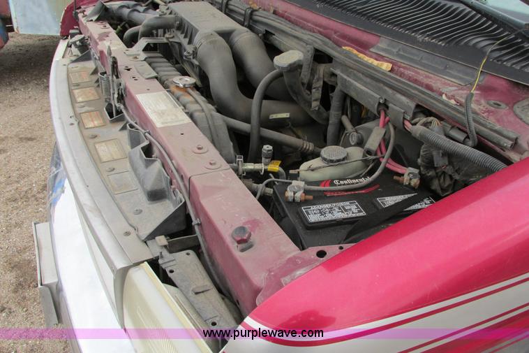 image for item AG9996 1994 Ford Econoline E150 conversion van