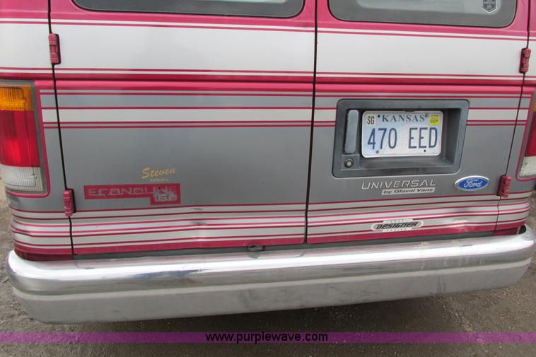 image for item AG9996 1994 Ford Econoline E150 conversion van