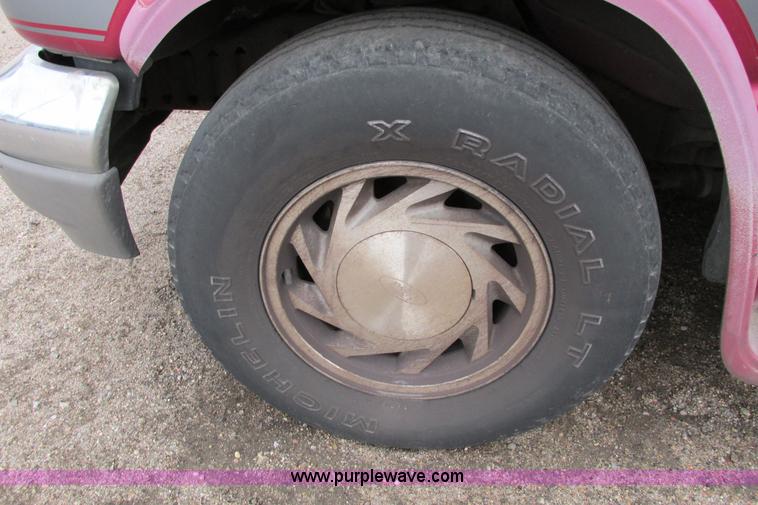 image for item AG9996 1994 Ford Econoline E150 conversion van