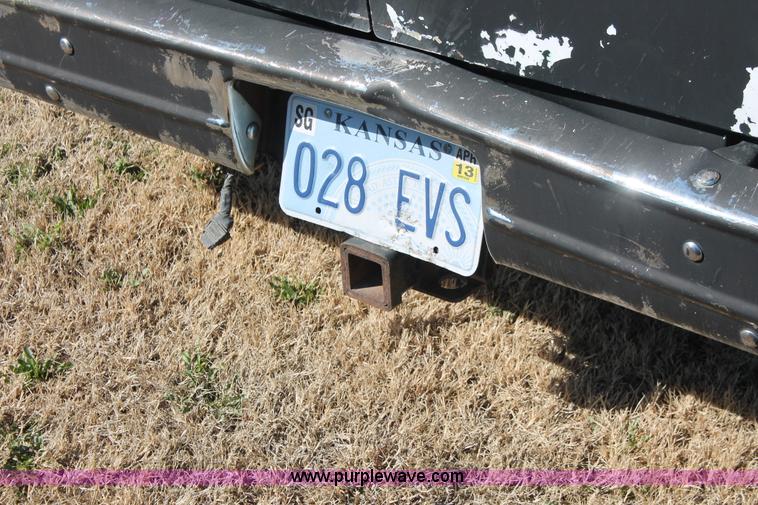 image for item E2945 1991 GMC Rally G2500 STX van