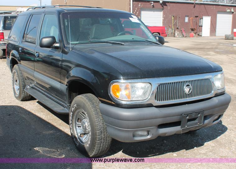 image for item E2948 1998 Mercury Mountaineer SUV