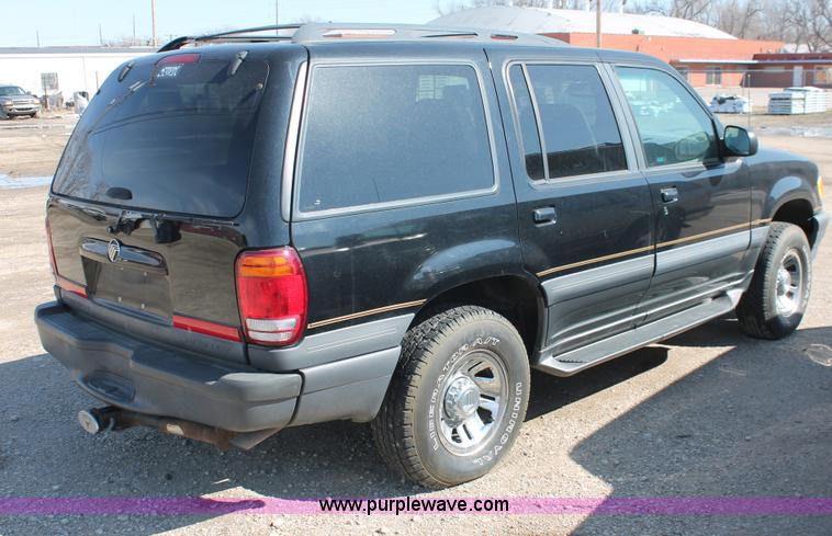 image for item E2948 1998 Mercury Mountaineer SUV