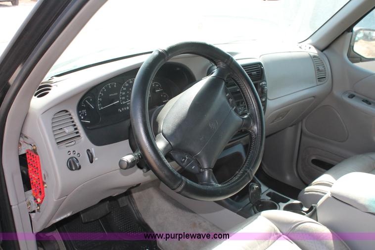 image for item E2948 1998 Mercury Mountaineer SUV