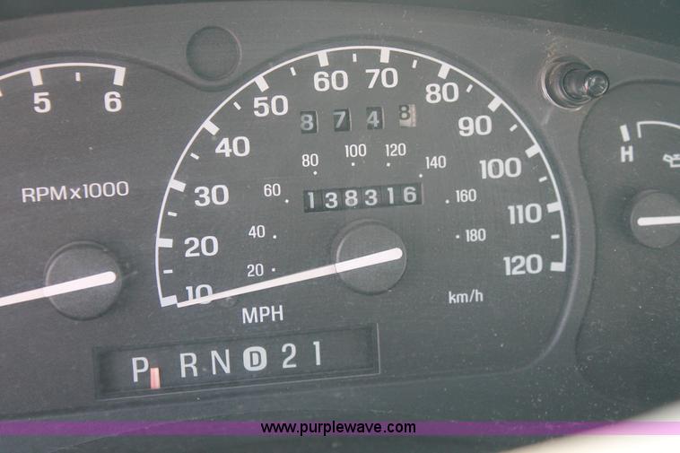 image for item E2948 1998 Mercury Mountaineer SUV