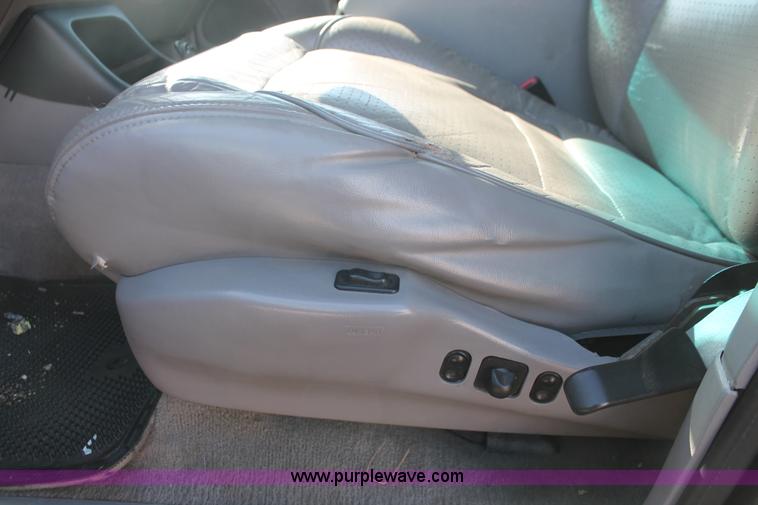 image for item E2948 1998 Mercury Mountaineer SUV