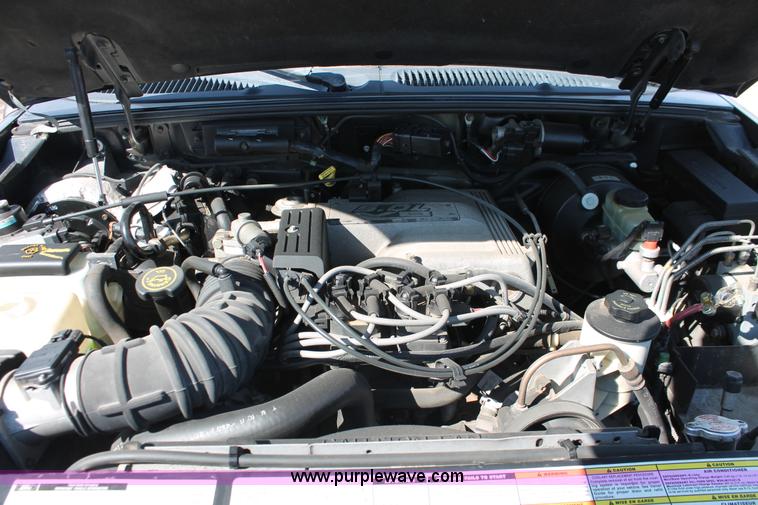 image for item E2948 1998 Mercury Mountaineer SUV