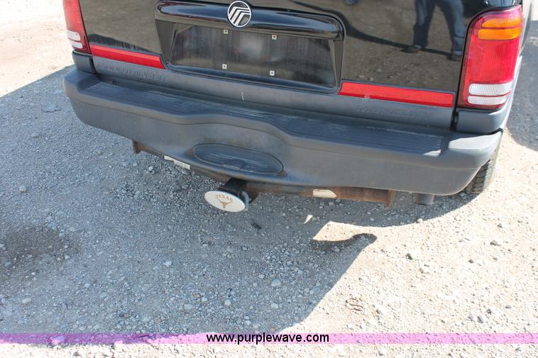 image for item E2948 1998 Mercury Mountaineer SUV