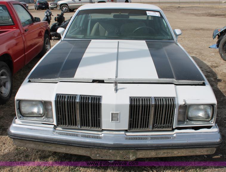 image for item E2951 1979 Oldsmobile Cutlass