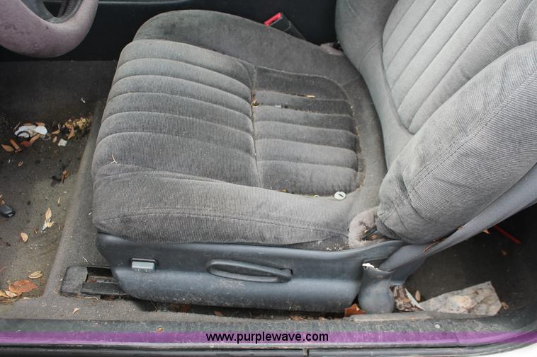 image for item E2958 1998 Pontiac Grand Prix GT