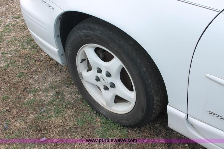 image for item E2958 1998 Pontiac Grand Prix GT