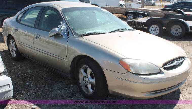 image for item E2963 2001 Ford Taurus SES