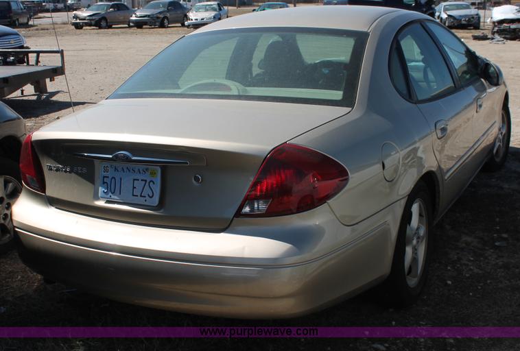 image for item E2963 2001 Ford Taurus SES