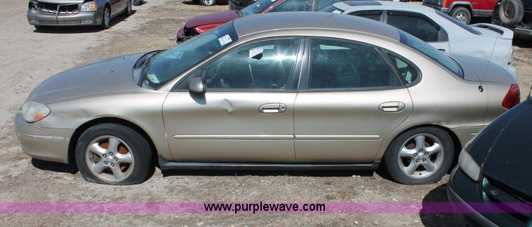 image for item E2963 2001 Ford Taurus SES