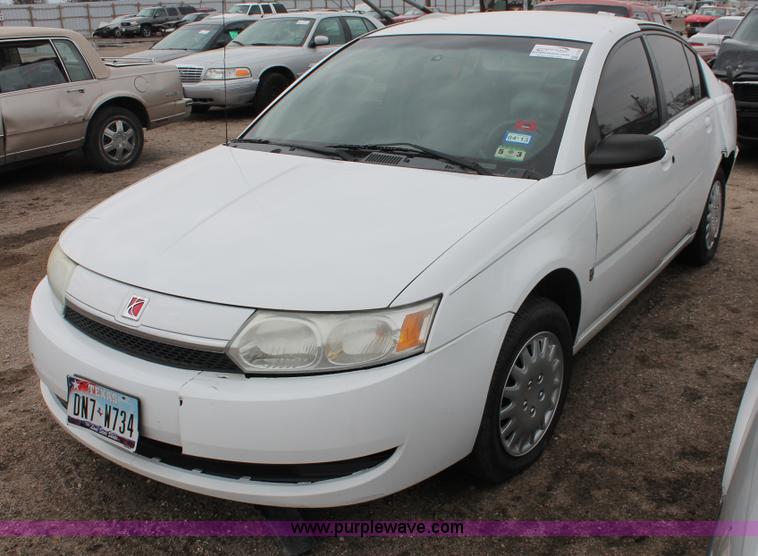 image for item E3156 2004 Saturn Ion 2