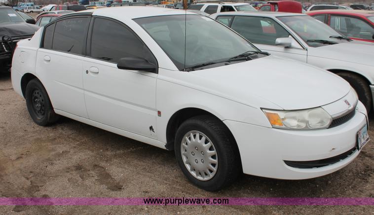 image for item E3156 2004 Saturn Ion 2