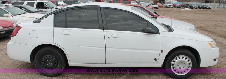 image for item E3156 2004 Saturn Ion 2