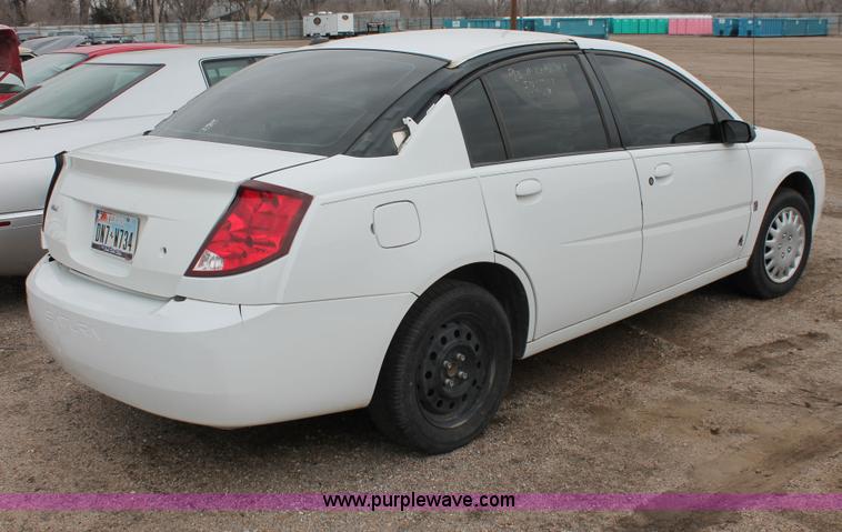 image for item E3156 2004 Saturn Ion 2