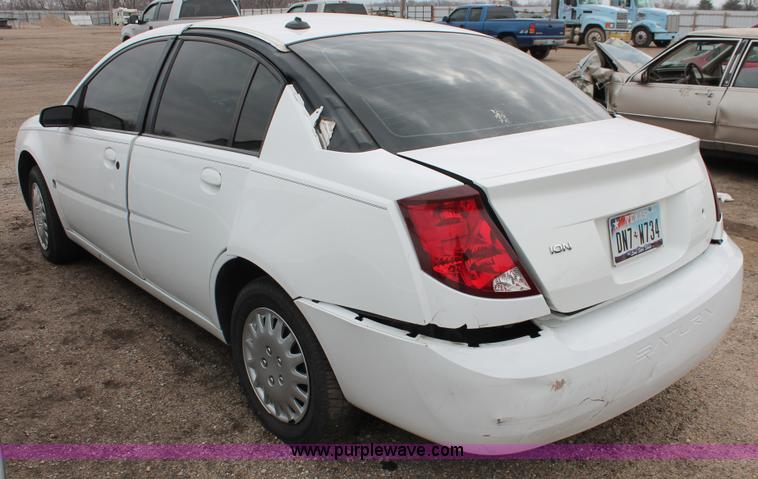 image for item E3156 2004 Saturn Ion 2