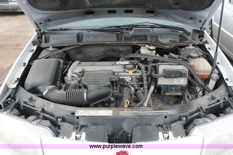 image for item E3156 2004 Saturn Ion 2
