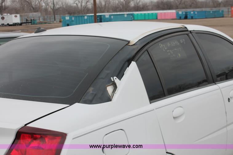 image for item E3156 2004 Saturn Ion 2