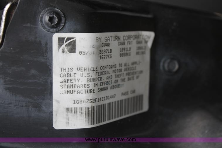 image for item E3156 2004 Saturn Ion 2