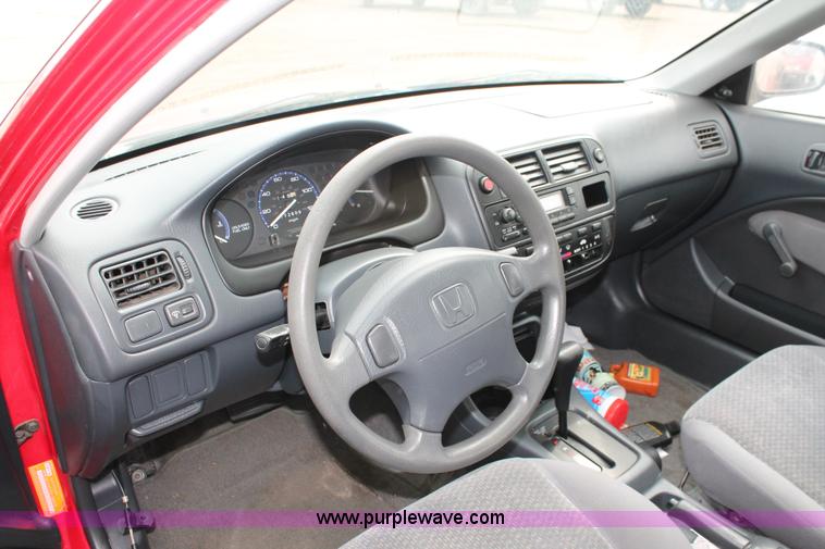 image for item E3159 1998 Honda Civic DX